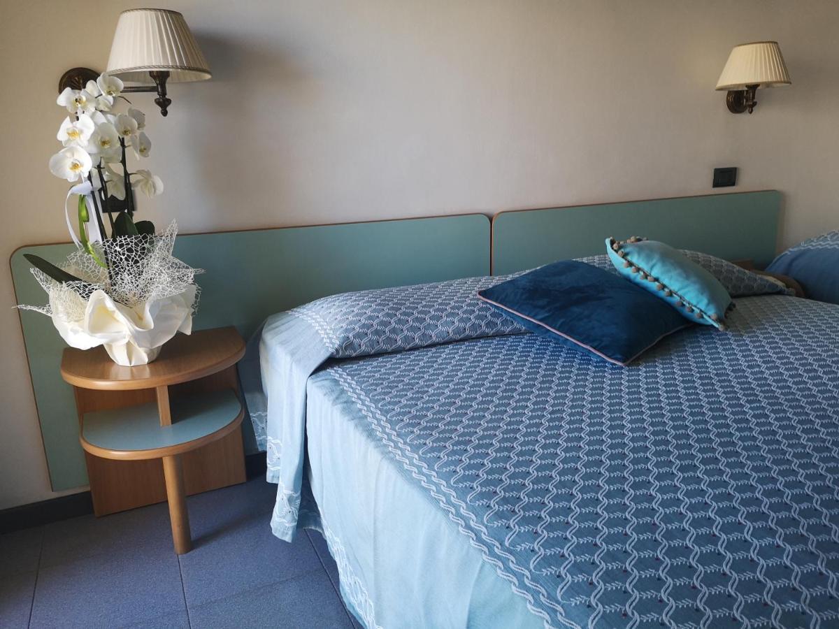 Hotel Alba Misano Adriatico Exterior photo